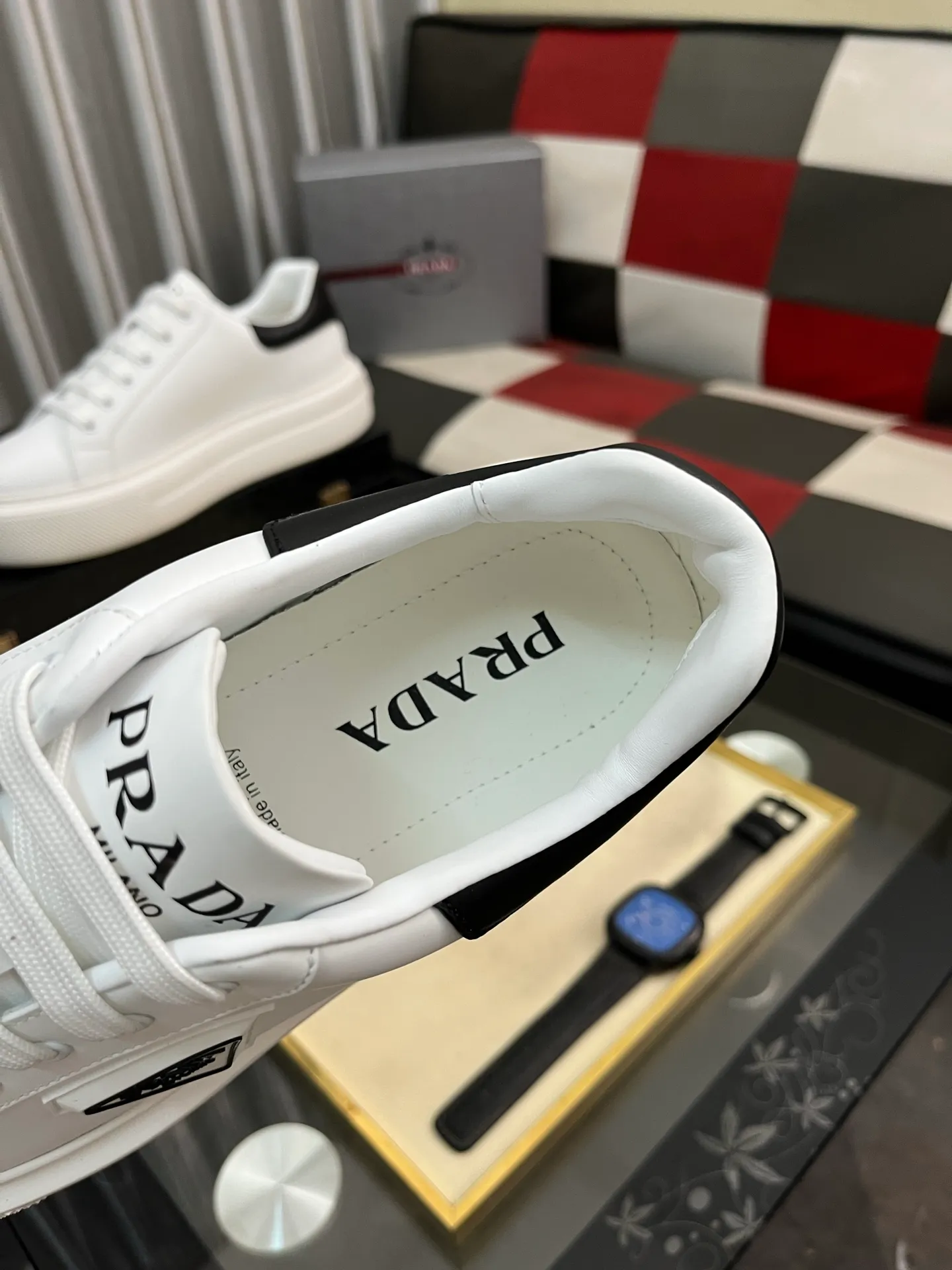 Men's shoes 💰580⌚️⌚️【PRADA】Prada casual shoes, originally developed 1:1, made of high-mercerized cowhide with imported cowhide, silk sheepskin lining, rubber outsole, comfortable and soft on the foot, size: 38-444️⃣Colors available